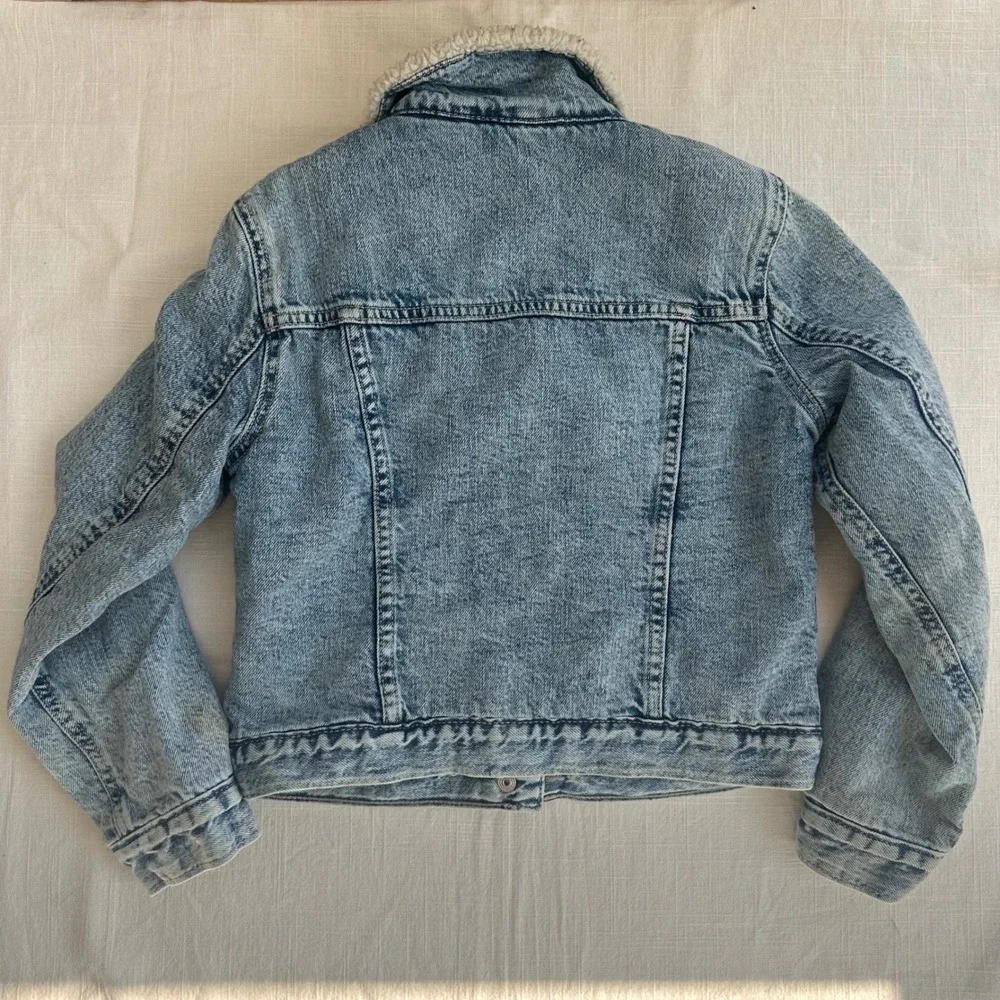 Gap Kids Sherpa Lined‎ Denim Icon Jacket Light Wash Blue Size L 10-11 413974-00